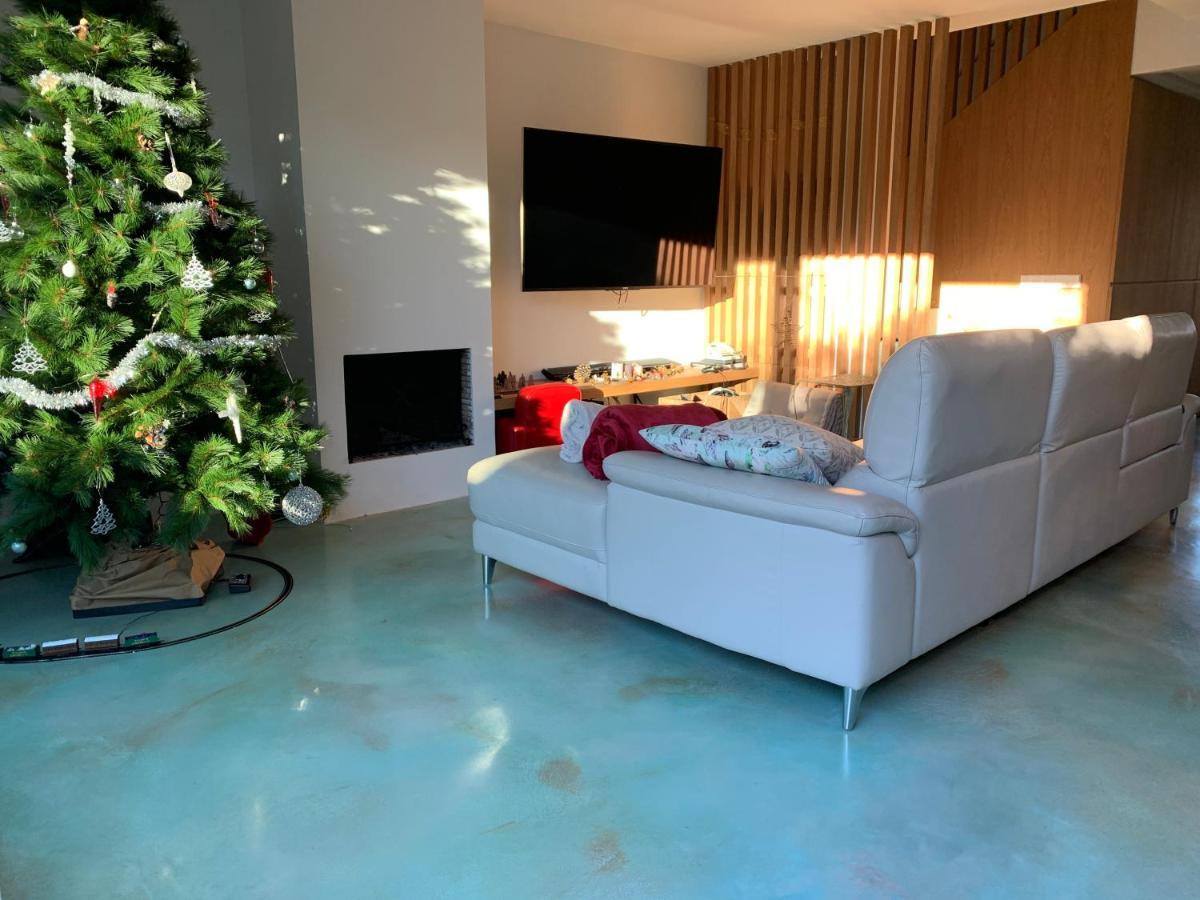 Lemon Tree Guest House Tiana Luaran gambar